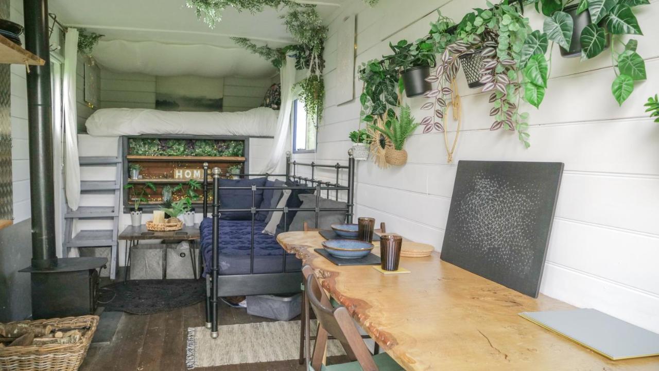 Quirky Vintage Horsebox Conversion With Stunning Views Of Ardingly Reservoir Balcombe Kültér fotó